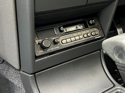 Automatic 1580 5dr Hatchback