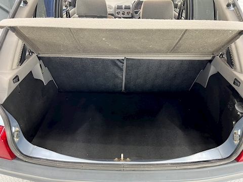 Automatic 1580 5dr Hatchback