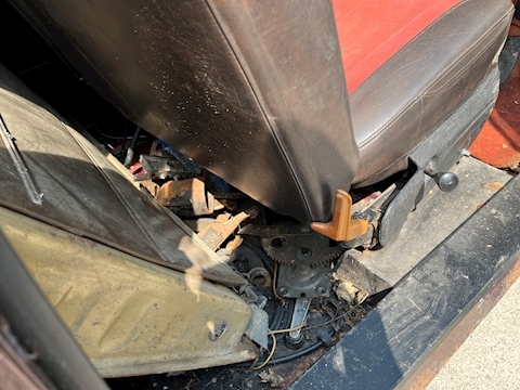 L V4 Souvenir Edition 1.5 2dr Coupe Manual Petrol