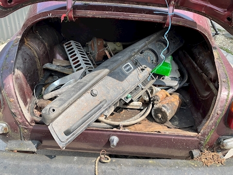 L V4 Souvenir Edition 1.5 2dr Coupe Manual Petrol