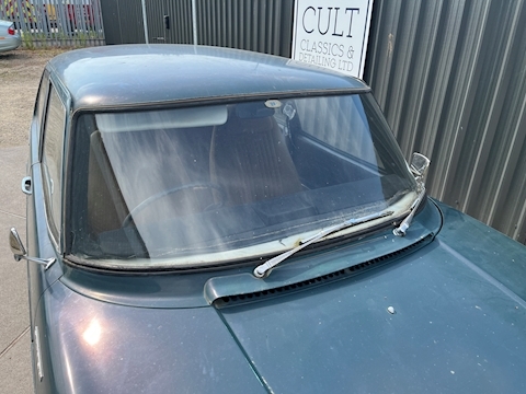 1.85 1850 2dr Saloon Manual Petrol