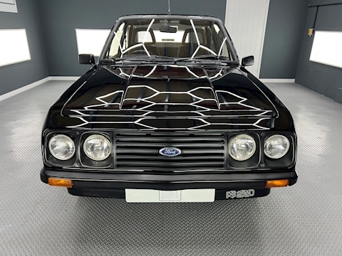 RS2000 1998 2dr Saloon Manual Petrol