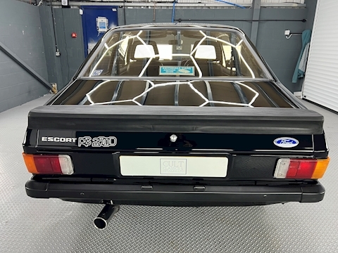 RS2000 1998 2dr Saloon Manual Petrol