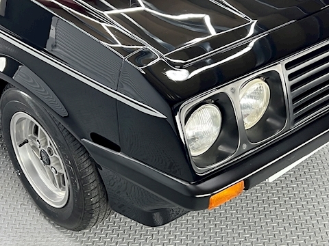 RS2000 1998 2dr Saloon Manual Petrol