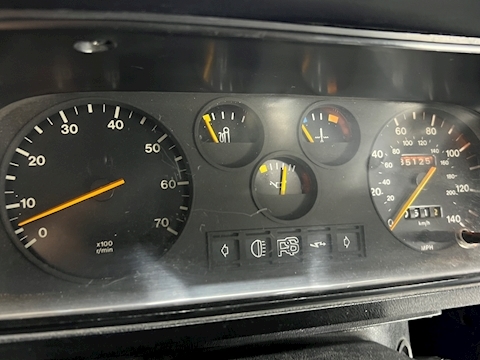 RS2000 1998 2dr Saloon Manual Petrol