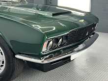 Aston Martin Dbs V8 
