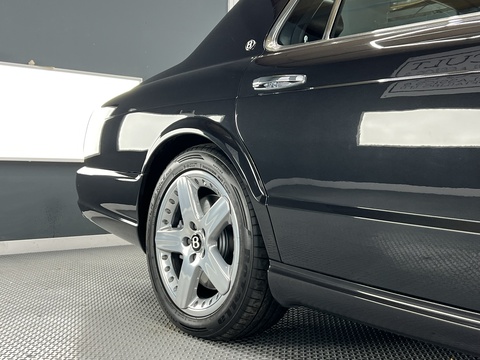 6.7 V8 Saloon 4dr Petrol Automatic