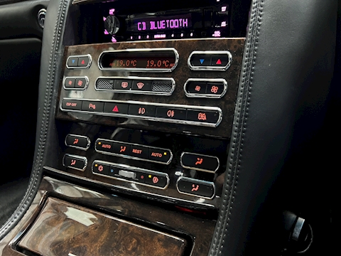 6.7 V8 Saloon 4dr Petrol Automatic