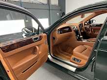 Bentley Continental Flying Spur 