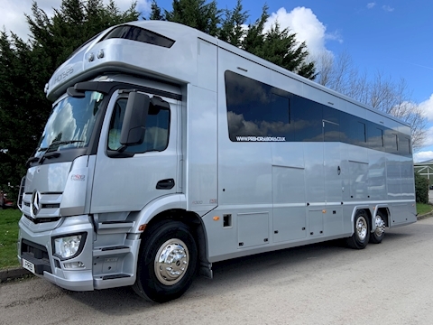 PRB R320 Auto 7.7 Livestock carrier Automatic Diesel