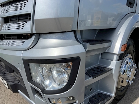 PRB R320 Auto 7.7 Livestock carrier Automatic Diesel