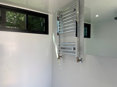 PRB R320 Auto 7.7 Livestock carrier Automatic Diesel