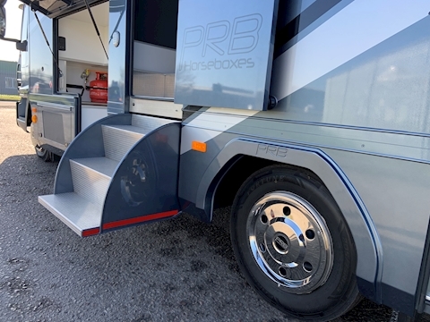 PRB R176 Auto 4.5 Livestock carrier Automated Diesel