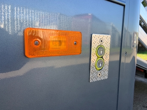 PRB R176 Auto 4.5 Livestock carrier Automated Diesel