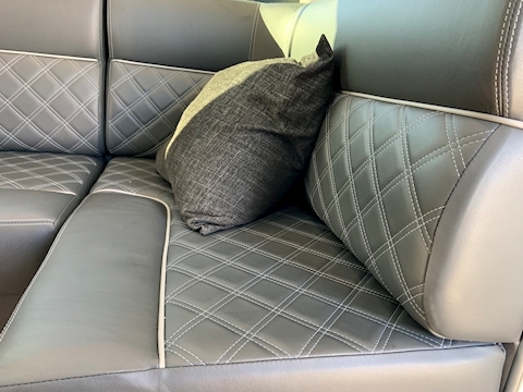 PRB R176 Auto 4.5 Livestock carrier Automated Diesel