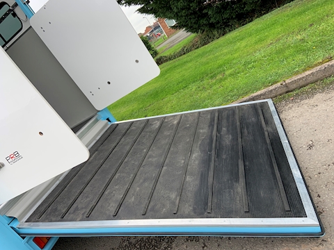 PRB R180 Auto 3.9 Box Van Automated Diesel