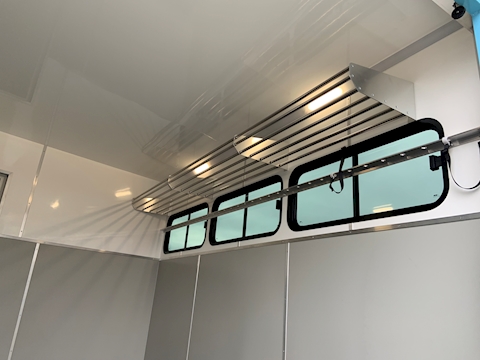 PRB R180 Auto 3.9 Box Van Automated Diesel