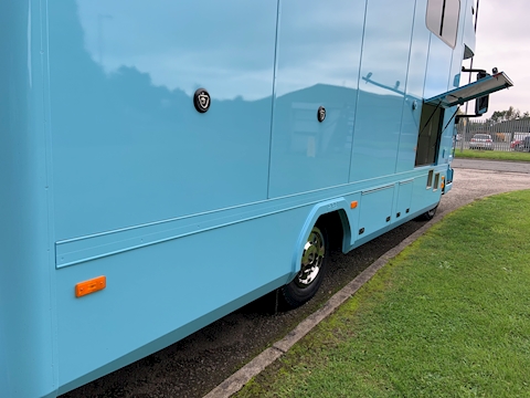 PRB R180 Auto 3.9 Box Van Automated Diesel