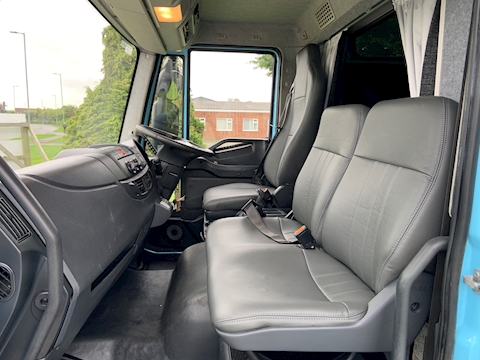 PRB R180 Auto 3.9 Box Van Automated Diesel