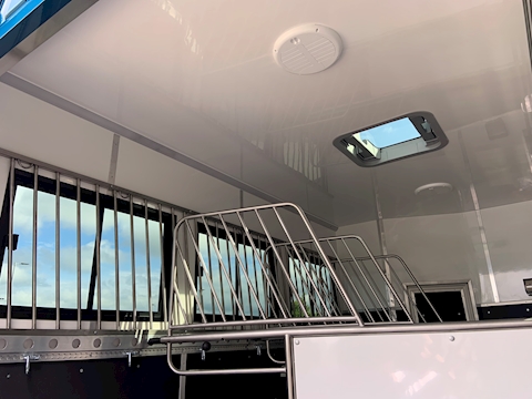 PRB R240 Auto 4.5 Livestock Carrier Automated Diesel