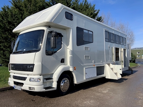 4 Horse Manual 12.0 Livestock Carrier Manual Diesel