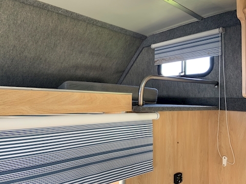 4 Horse Manual 12.0 Livestock Carrier Manual Diesel