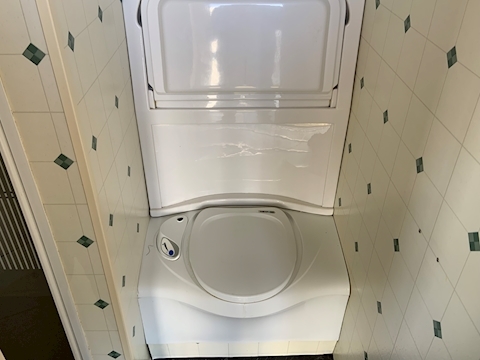 4 Horse Manual 12.0 Livestock Carrier Manual Diesel