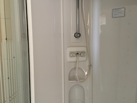 4 Horse Manual 12.0 Livestock Carrier Manual Diesel