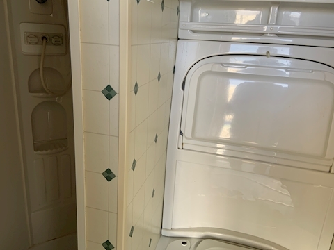 4 Horse Manual 12.0 Livestock Carrier Manual Diesel