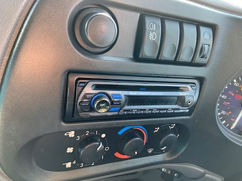 4 Horse Manual 12.0 Livestock Carrier Manual Diesel