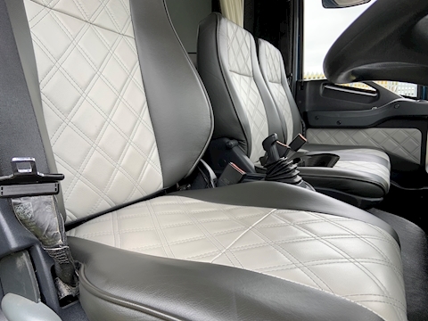 PRB R170 Auto 4.5 Livestock Carrier Semi Auto Diesel