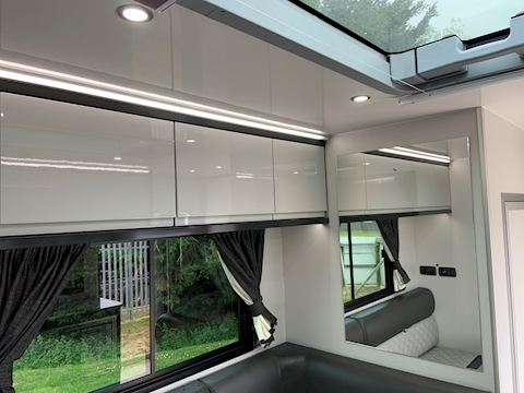 PRB R170 Auto 4.5 Livestock Carrier Semi Auto Diesel