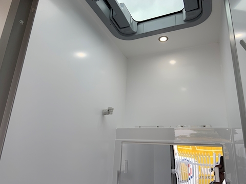 PRB R170 Auto 4.5 Livestock Carrier Semi Auto Diesel