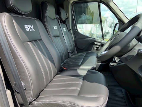 Stalion Deisel Control Used 2022 Renault STX Stallion 3.5t For Sale (U43) | PRB Horseboxes Ltd