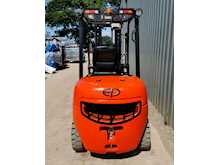 EP EFL302 Electric Forklift