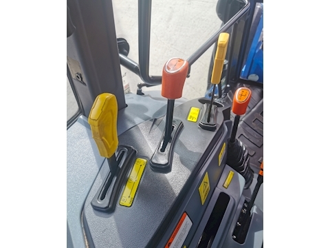 S50 Shuttle XL Cab 4WD Compact Tractor