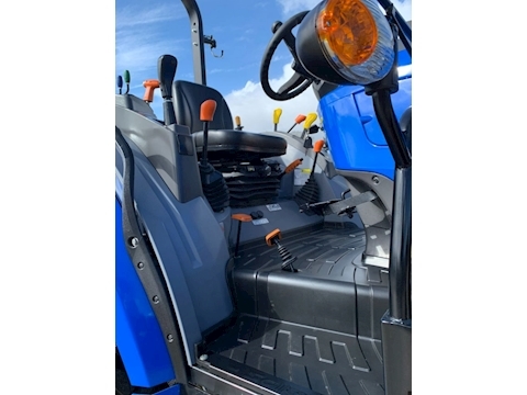 S50 Shuttle XL 4WD ROPS Compact Tractor