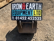 1ft 3/5 Tonne Trench Bucket Image 2