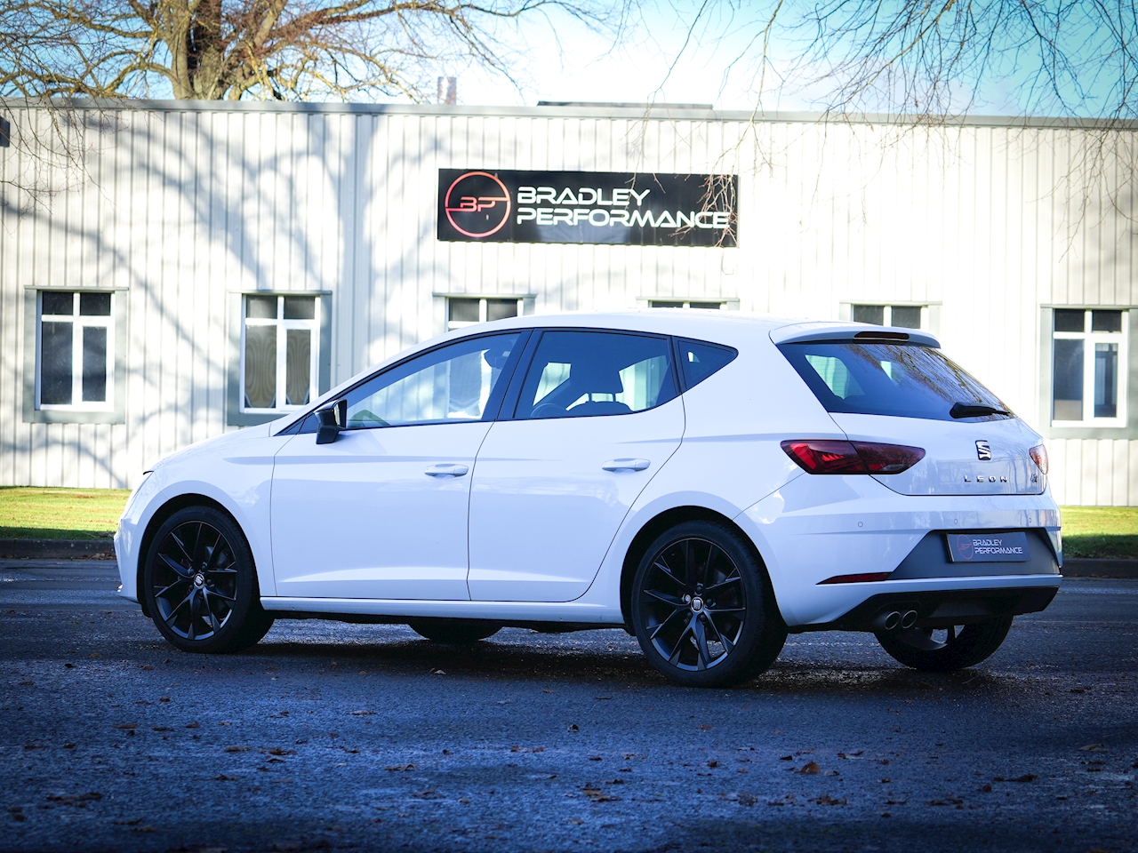 Used 2019 SEAT Leon TSI EVO FR Black Edition For Sale (U80) | Bradley ...