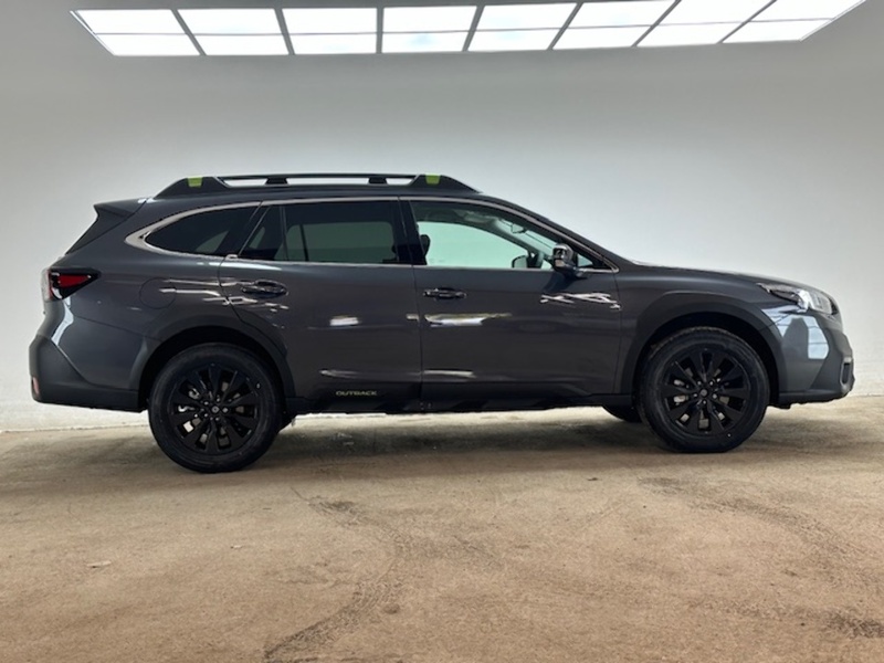 Subaru Field Estate 2498 CVT Petrol