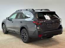 Subaru Outback Field 