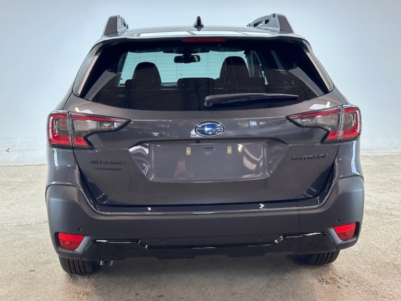 Subaru Field Estate 2498 CVT Petrol