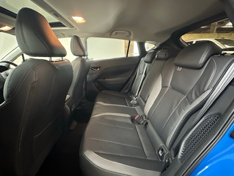 Subaru 2.0 e-Boxer Touring SUV 5dr Petrol Hybrid Lineartronic 4WD Euro 6 (s/s) (136 ps)