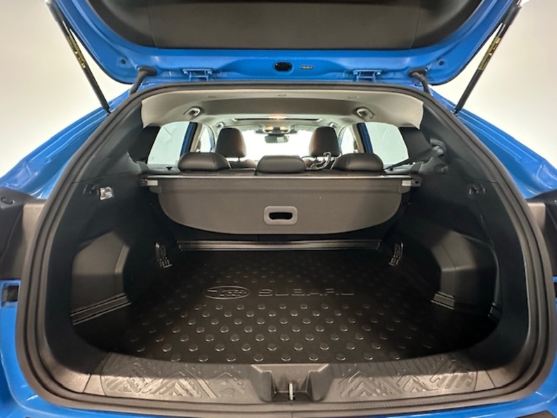 Subaru 2.0 e-Boxer Touring SUV 5dr Petrol Hybrid Lineartronic 4WD Euro 6 (s/s) (136 ps)