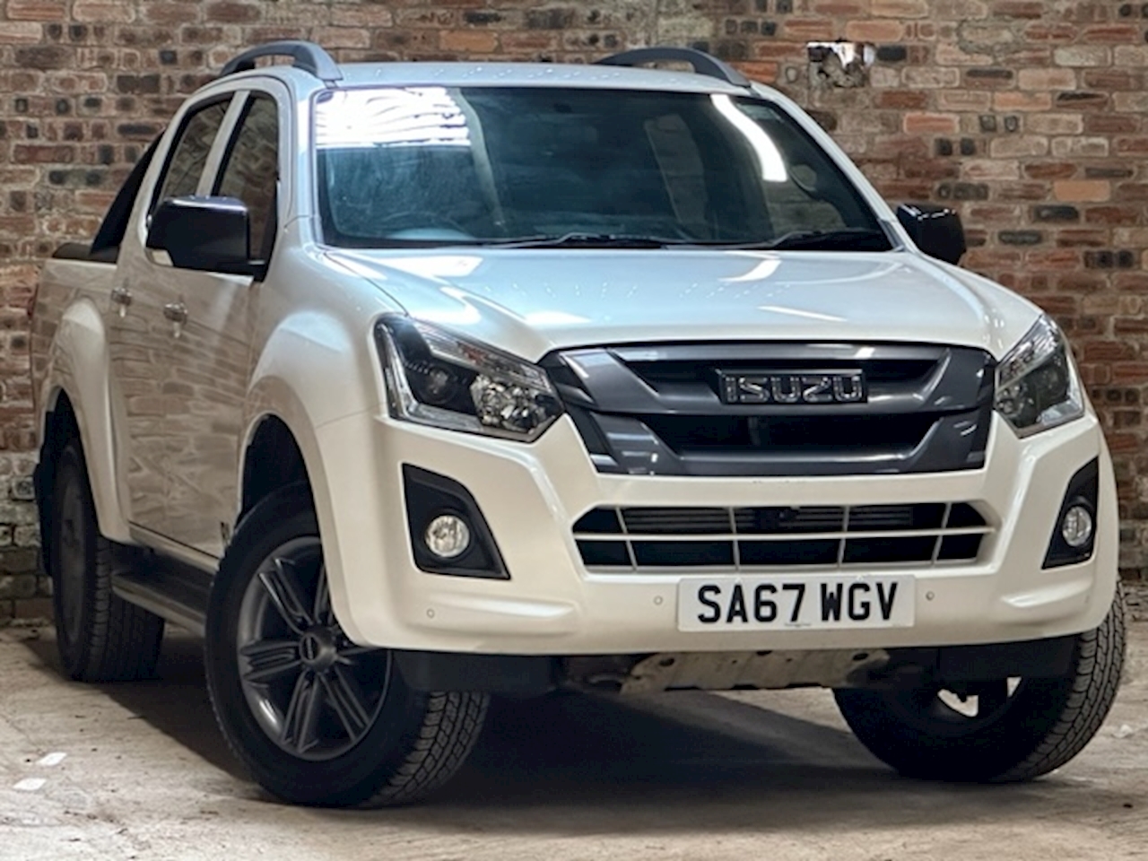 Used 2017 Isuzu DMax TD Blade For Sale (U36) Eaglesham Garage Limited