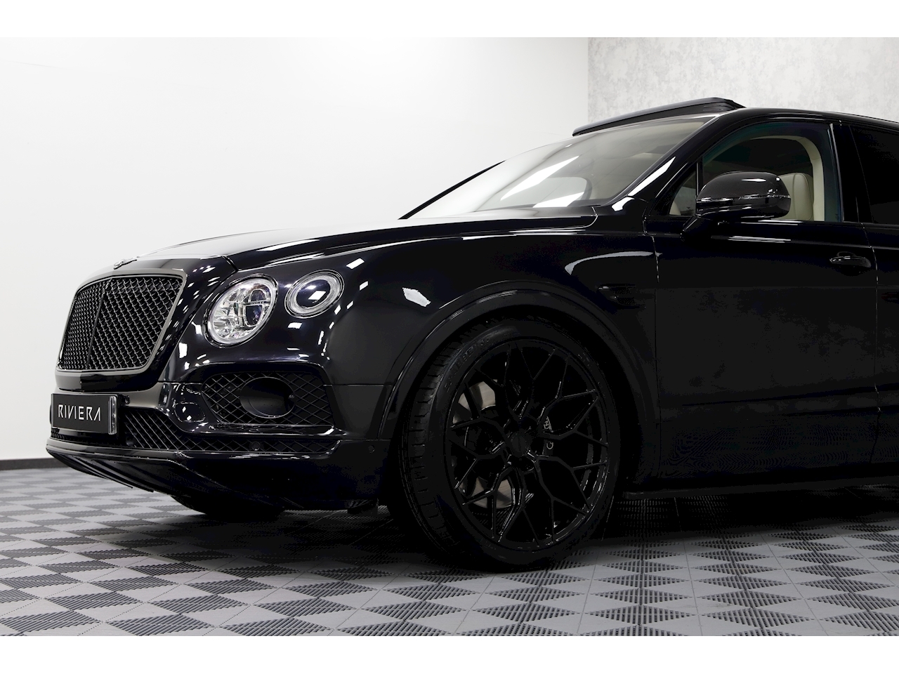 Used 2017 Bentley Bentayga W12 Mulliner For Sale in West Yorkshire ...