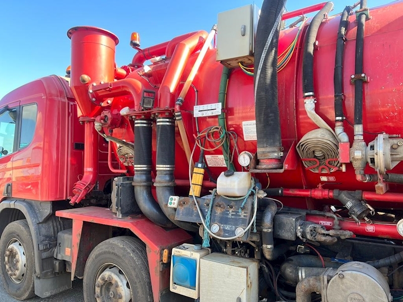 Scania P380 Fitted with Whale Tanker