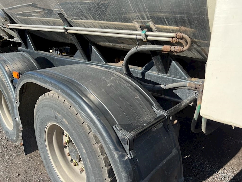 MAN TGS 25 440 with Crossland Stainless Tanker