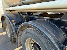 MAN TGS 25 440 with Stainless Tanker 