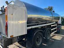 MAN TGS 25 440 with Stainless Tanker 